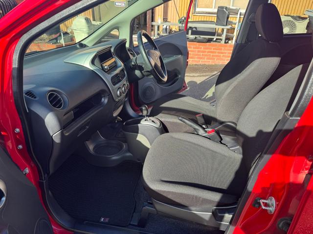 アイ Ｔ　後期モデル／ＭＩＶＥＣインタークーラーターボ／スマートキー／（12枚目）