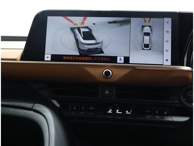 クラウンクロスオーバー ＲＳアドバンスド　ＡＣ１００Ｖ電源コンセント・サンルーフ・本革シート・ディスプレイオーディオナビ・フルセグ視聴・パノラミックビューモニター・ブラインドスポットモニター・純正アルミホイール・被害軽減ブレーキ・ワンオーナー（10枚目）