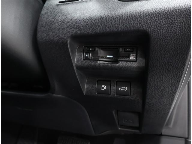 クラウンクロスオーバー ＲＳアドバンスド　ＡＣ１００Ｖ電源コンセント・サンルーフ・本革シート・ディスプレイオーディオナビ・フルセグ視聴・パノラミックビューモニター・ブラインドスポットモニター・純正アルミホイール・被害軽減ブレーキ・ワンオーナー（18枚目）