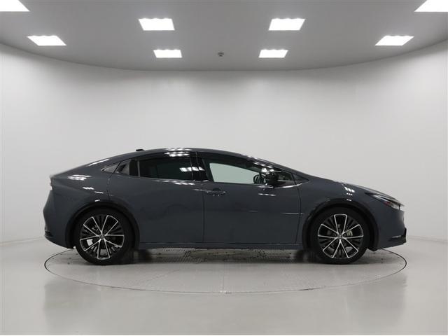 プリウス Ｚ　トヨタ認定中古車　ブラインドスポットモニター　パノラミックビューモニター　フルセグ　ＴＣナビ　ＡＣ１００　ドライブレコーダー　ＬＥＤヘッドライト　スマートキー　ＥＴＣ　バックモニター（5枚目）