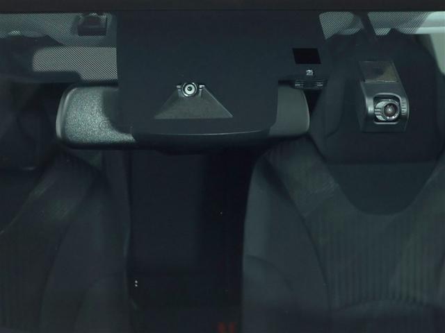 プリウス Ａ　トヨタ認定中古車　禁煙ワンオーナー　ブラインドスポットモニター　ＣＤ・ＤＶＤ再生機能　フルセグ　ＴＣナビ　ドライブレコーダー　ＬＥＤヘッドライト　スマートキー　ＥＴＣ　バックモニター（11枚目）