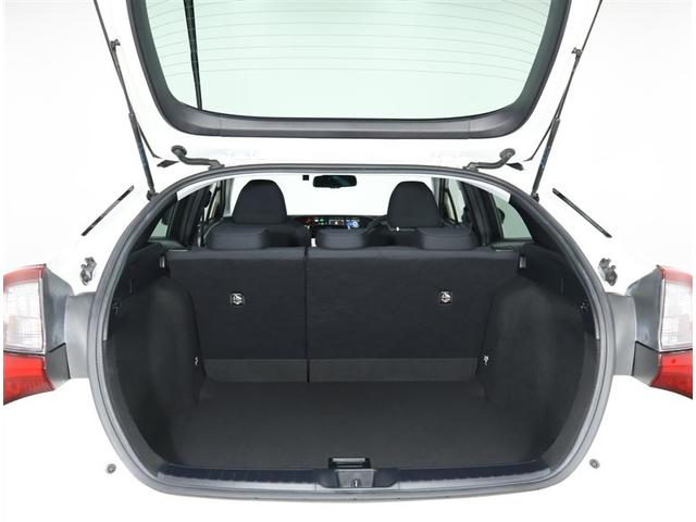 プリウス Ａ　トヨタ認定中古車　禁煙ワンオーナー　ブラインドスポットモニター　ＣＤ・ＤＶＤ再生機能　フルセグ　ＴＣナビ　ドライブレコーダー　ＬＥＤヘッドライト　スマートキー　ＥＴＣ　バックモニター（19枚目）