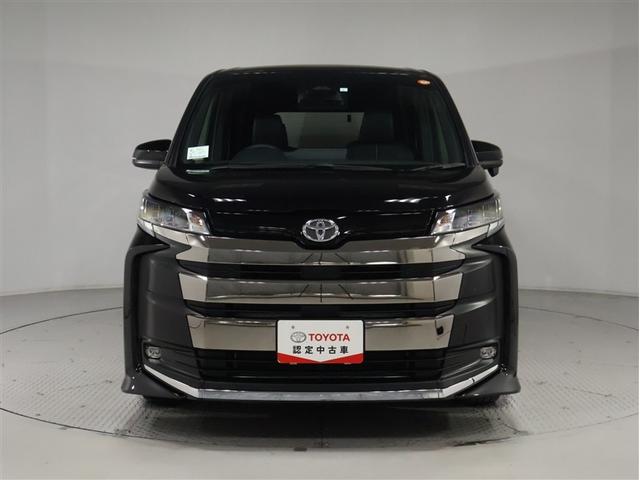 ノア Ｓ－Ｚ　トヨタ認定中古車　禁煙ワンオーナー　ブラインドスポットモニター　ＣＤ・ＤＶＤ再生機能　フルセグ　ＴＣナビ　後席モニター　ＬＥＤヘッドライト　両側電動スライドドア　スマートキー　ＥＴＣ　バックモニター（6枚目）