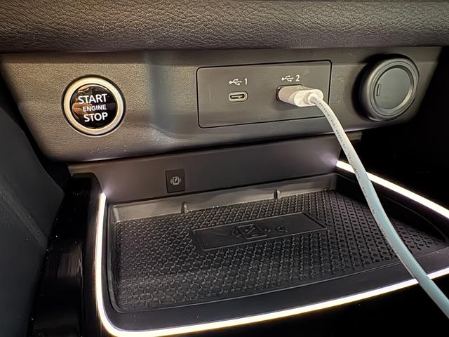 ローグ 　２０２３モデルＵＳ新車並行　自社輸入プラチナムＡＷＤ　パノラマサンルーフ　スマートキー２個　Ａｐｐｌｅ　Ｃａｒ　Ｐｌａｙ付　プレミアムＰＫＧ　レザーシート　Ｓヒーター＆ハンドルＨ　プレミアムカラー（34枚目）