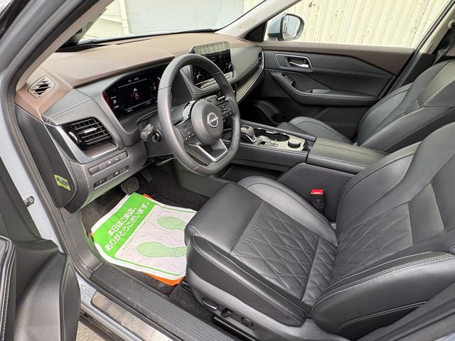 ローグ 　２０２３モデルＵＳ新車並行　自社輸入プラチナムＡＷＤ　パノラマサンルーフ　スマートキー２個　Ａｐｐｌｅ　Ｃａｒ　Ｐｌａｙ付　プレミアムＰＫＧ　レザーシート　Ｓヒーター＆ハンドルＨ　プレミアムカラー（46枚目）