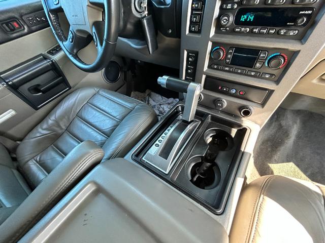 ハマーＨ２ ベースグレード　１ナンバー貨物登録　４ＷＤ　ヒッチメンバー　アルミ　ＥＴＣ　シートヒーター　オートライト　パワーシート　オートエアコン　パワステ　プライバシーガラス　　後部席シートヒーター（36枚目）