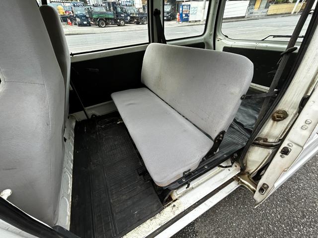後部席は可倒式♪