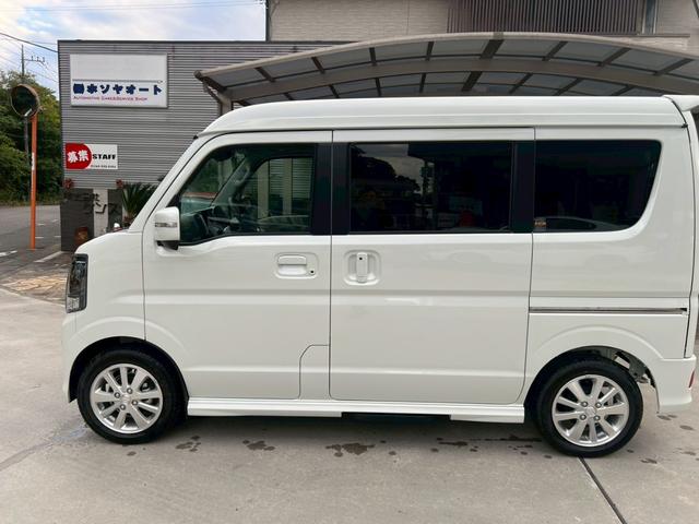 エブリイワゴン ＰＺターボスペシャル　衝突被害軽減ブレーキ　誤発進抑制機能　アイドリングストップ　ハイルーフ　電動格納式ドアミラー　特別色（5枚目）