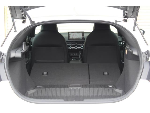 シビック ＬＸ　純正ナビゲーション　前後ドライブレコーダー　ＥＴＣ２．０車載器　フルＬＥＤヘッドライト　８スピーカー　１８インチアルミホイール　ＨｏｎｄａＳＥＮＳＩＮＧ　ブラインドスポットインフォメーション（13枚目）