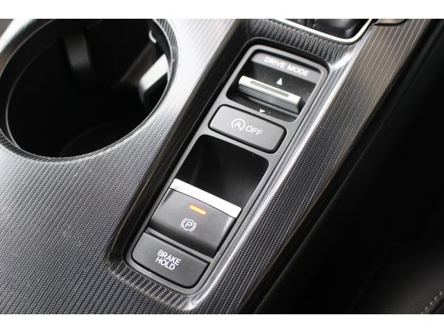 シビック ＬＸ　純正ナビゲーション　前後ドライブレコーダー　ＥＴＣ２．０車載器　フルＬＥＤヘッドライト　８スピーカー　１８インチアルミホイール　ＨｏｎｄａＳＥＮＳＩＮＧ　ブラインドスポットインフォメーション（17枚目）