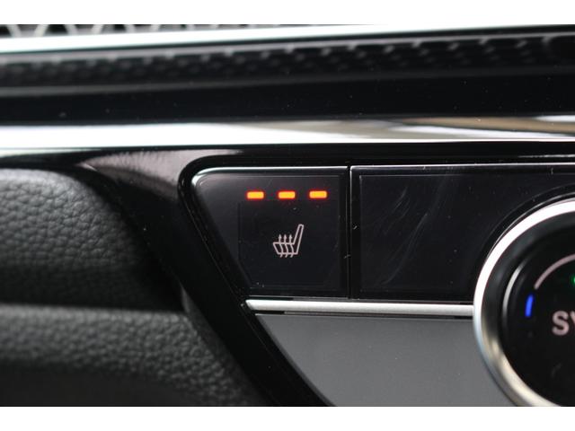 シビック ＬＸ　純正ナビゲーション　前後ドライブレコーダー　ＥＴＣ２．０車載器　フルＬＥＤヘッドライト　８スピーカー　１８インチアルミホイール　ＨｏｎｄａＳＥＮＳＩＮＧ　ブラインドスポットインフォメーション（19枚目）