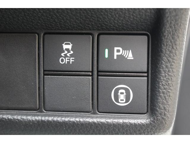 シビック ＬＸ　純正ナビゲーション　前後ドライブレコーダー　ＥＴＣ２．０車載器　フルＬＥＤヘッドライト　８スピーカー　１８インチアルミホイール　ＨｏｎｄａＳＥＮＳＩＮＧ　ブラインドスポットインフォメーション（26枚目）