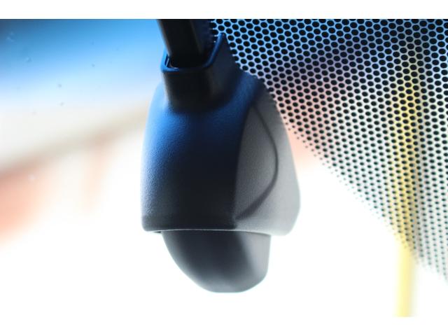 ステップワゴンスパーダ ｅ：ＨＥＶスパーダ　Ｇ　ホンダセンシング　純正１０インチナビゲーション　１１．６インチリア席モニター　前後ドライブレコーダー　ＥＴＣ２．０車載器　わくわくゲート　両側パワースライドドア　１６インチアルミホイール　ＨｏｎｄａＳＥＮＳＩＮＧ（17枚目）