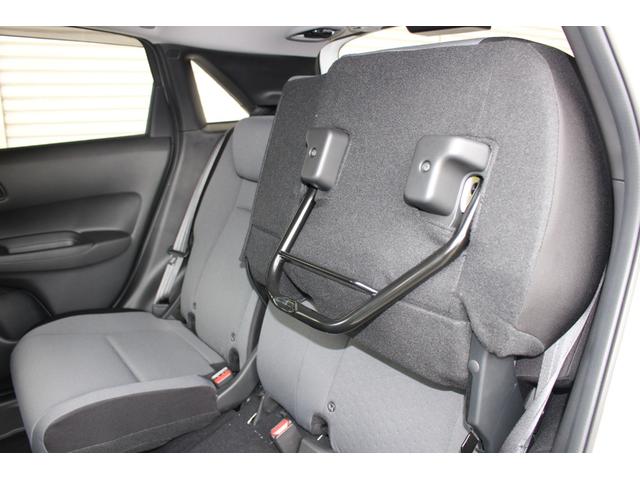 フィット ベーシック 純正ナビゲーション ETC車載器 チップアップ&ダイブダウン機構付6:4分割可倒式リアシート HondaSENSING 電子制御パーキングブレーキ オートブレーキホールド機能 スマートキー2個(12枚目)