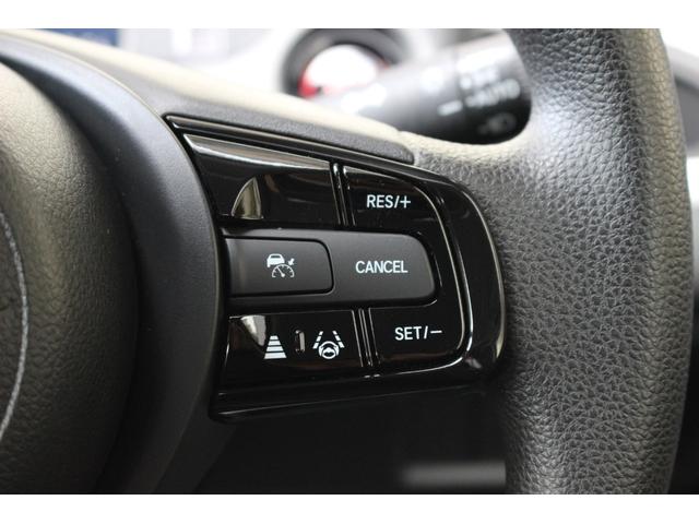 フィット ベーシック 純正ナビゲーション ETC車載器 チップアップ&ダイブダウン機構付6:4分割可倒式リアシート HondaSENSING 電子制御パーキングブレーキ オートブレーキホールド機能 スマートキー2個(21枚目)
