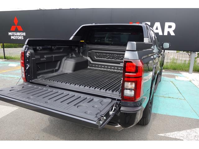 トライトン ＧＳＲ　モード切替４ＷＤ　６速ＡＴフロアシフト　オートＡ／Ｃ　スマフォ連携９型ナビ・フルセグＴＶ・リヤデフロック・全方位カメラ・フロント／サイド／バックカメラ・横滑り防止・衝突被害軽減ブレーキ・車線逸脱防止・後側方車両検知警報・ＬＥＤヘッドライト・フォグランプ（47枚目）