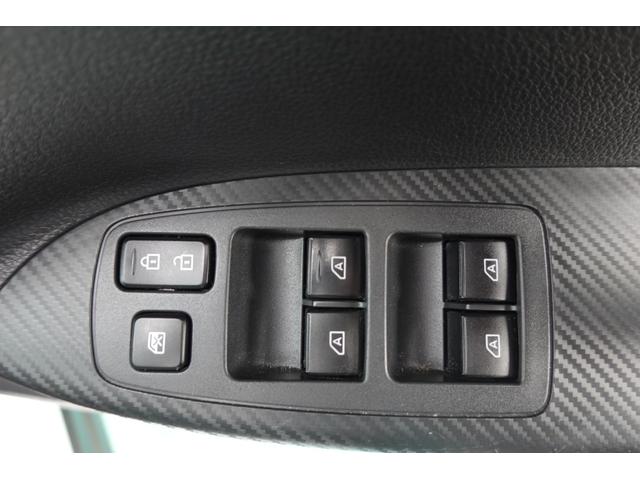 エクリプスクロスＰＨＥＶ Ｐ　ツインモーター４ＷＤ　フロアシフト　パドルシフト　オート　エアコン・スマホ連携ナビ・フルセグＴＶ・全方向カメラ・サイドバックカメラ・横滑り防止・衝突被害軽減ブレーキ・車線逸脱防止・後側方車両検知警報・誤発進抑制・ＬＥＤヘッドライト・フォグランプ・オートライト（26枚目）