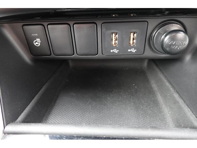 エクリプスクロスＰＨＥＶ Ｐ　ツインモーター４ＷＤ　フロアセレクトレバー　パドルシフト　オートエアコン・スマホ連携ナビ・フルセグＴＶ・全方向カメラ・ＥＴＣ２．０・横滑り防止・衝突被害軽減ブレーキ・車線逸脱防止・後側方車両検知・誤発進抑制装置・レーダークルコン・ＬＥＤヘッドライト・ワンオー（47枚目）