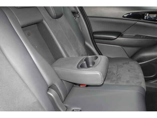エクリプスクロスＰＨＥＶ Ｐ　ツインモーター４ＷＤ　フロアセレクトレバー　パドルシフト　オートエアコン・スマホ連携ナビ・フルセグＴＶ・全方向カメラ・ＥＴＣ２．０・横滑り防止・衝突被害軽減ブレーキ・車線逸脱防止・後側方車両検知・誤発進抑制装置・レーダークルコン・ＬＥＤヘッドライト・ワンオー（57枚目）