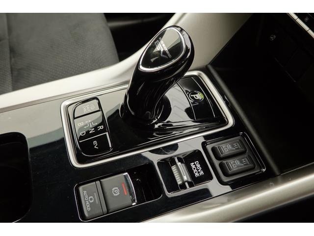 エクリプスクロスＰＨＥＶ Ｇ　ツインモーター４ＷＤ　フロアシフト　パドルシフト　オート　エアコン・７インチＳＤナビ・フルセグＴＶ・ＥＴＣ・横滑り防止・誤発進抑制・衝突被害軽減ブレーキ・車線逸脱防止・バッテリー残存容量８８．５％・ＬＥＤヘッドライト・フォグランプ・オートライト・オートハイビ（28枚目）