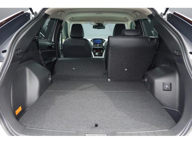 エクリプスクロスＰＨＥＶ Ｇ　ツインモーター４ＷＤ　フロアシフト　パドルシフト　オート　エアコン・７インチＳＤナビ・フルセグＴＶ・ＥＴＣ・横滑り防止・誤発進抑制・衝突被害軽減ブレーキ・車線逸脱防止・バッテリー残存容量８８．５％・ＬＥＤヘッドライト・フォグランプ・オートライト・オートハイビ（64枚目）