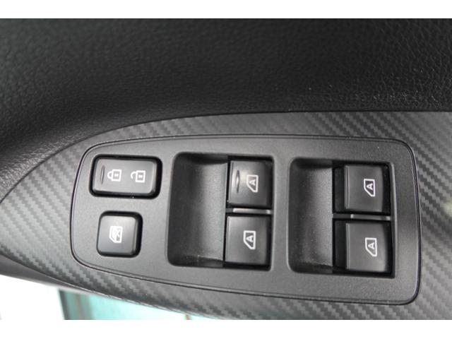 エクリプスクロスＰＨＥＶ Ｇ　ツインモーター４ＷＤ　フロアシフト　パドルシフト　オート　エアコン・７インチＳＤナビ・フルセグＴＶ・ＥＴＣ・横滑り防止・誤発進抑制・衝突被害軽減ブレーキ・車線逸脱防止・バッテリー残存容量８８．５％・ＬＥＤヘッドライト・フォグランプ・オートライト・オートハイビ（70枚目）