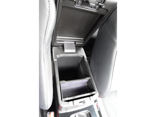 エクリプスクロスPHEV P ツインモーター4WD フロアシフト パドルシフト オート エアコン・横滑り防止・衝突被害軽減ブレーキ・車線逸脱防止・後側方車両検知警報・スマフォ連携ナビ・フルセグTV・バッテリー残存84%・全方位カメラ・フロントサイドバックカメラ・ETC2.0・ワンオーナー(29枚目)