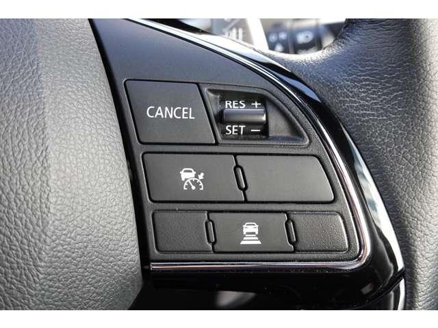 エクリプスクロスＰＨＥＶ Ｐ　電気温水ヒーター　純正ナビ　残存８８．５（17枚目）