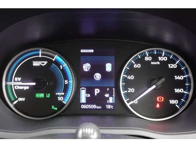 エクリプスクロスＰＨＥＶ Ｇ　衝突被害軽減ブレーキ　誤発進抑制　車線逸（9枚目）