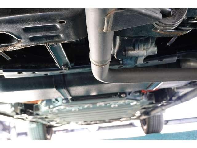 エクリプスクロスＰＨＥＶ Ｇ　モード切替ツインモーター４ＷＤ　フロアシフト　パドルシフ　ト・オートエアコン・横滑り防止・衝突被害軽減ブレーキ・前後誤発進抑制・車線逸脱防止・後側方車両検知警報・寒冷地仕様・ＬＥＤヘッドライト・フォグランプ・オートライト・ワンオーナー・タバコ臭マット焦げ小（21枚目）