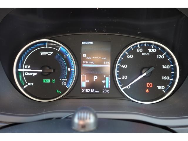 エクリプスクロスＰＨＥＶ Ｇ　モード切替ツインモーター４ＷＤ　フロアシフト　パドルシフ　ト・オートエアコン・横滑り防止・衝突被害軽減ブレーキ・前後誤発進抑制・車線逸脱防止・後側方車両検知警報・寒冷地仕様・ＬＥＤヘッドライト・フォグランプ・オートライト・ワンオーナー・タバコ臭マット焦げ小（65枚目）