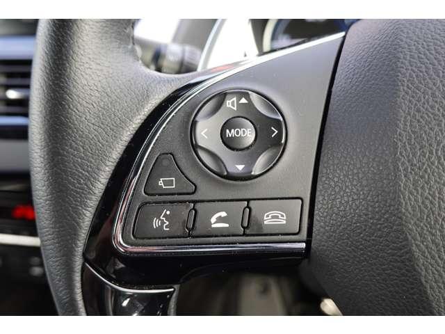 エクリプスクロスＰＨＥＶ Ｐ　ツインモーター４ＷＤ　フロアシフト　パドルシフト　オート　エアコン・スマフォ連携ナビ・フルセグＴＶ・横滑り防止・衝突被害軽減ブレーキ・誤発進抑制・車線逸脱防止・後側方車両検知警報・寒冷地仕様・ＬＥＤヘッドライト・フォグランプ・オートライト・オートハイビーム（13枚目）