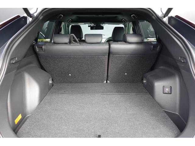 エクリプスクロスＰＨＥＶ Ｐ　ツインモーター４ＷＤ　フロアシフト　パドルシフト　オート　エアコン・スマフォ連携ナビ・フルセグＴＶ・横滑り防止・衝突被害軽減ブレーキ・誤発進抑制・車線逸脱防止・後側方車両検知警報・寒冷地仕様・ＬＥＤヘッドライト・フォグランプ・オートライト・オートハイビーム（42枚目）