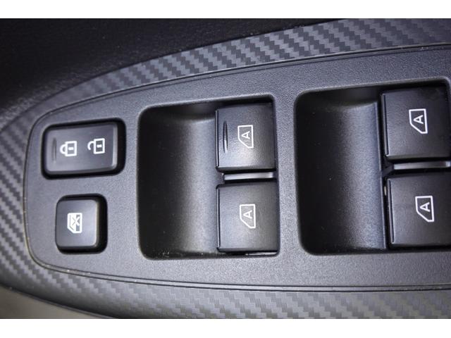 エクリプスクロスＰＨＥＶ Ｐ　ツインモーター４ＷＤ　フロアシフト　パドルシフト　オート　エアコン・スマフォ連携ナビ・フルセグＴＶ・横滑り防止・衝突被害軽減ブレーキ・誤発進抑制・車線逸脱防止・後側方車両検知警報・寒冷地仕様・ＬＥＤヘッドライト・フォグランプ・オートライト・オートハイビーム（47枚目）