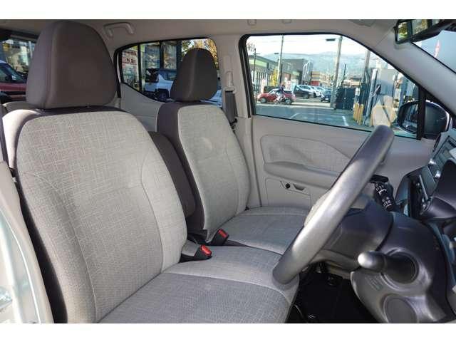 ｅＫワゴン Ｇ　フルタイム４ＷＤ　ＣＶＴインパネシフト　オートエアコン　２ＤＩＮＣＤステレオ・ルームミラーモニター・バックカメラ・アイドリングストップ・横滑り防止・衝突被害軽減ブレーキ・誤発進抑制・車線逸脱防止・コーナーセンサー・ハロゲンヘッドランプ・オートハイビーム（14枚目）