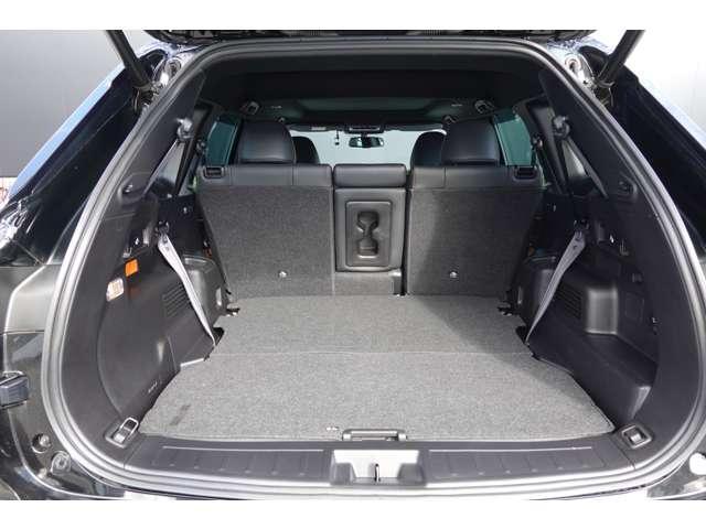 アウトランダーPHEV P モード切替式ツインモーター4WD フロアシフト パドルシ フト・パノラマサンルーフ・BOSEスピーカーシステム・マイパイロット・横滑り防止・車線逸脱防止・衝突被害軽減ブレーキ・誤発進抑制・後側方車両検知警報システム・LEDヘッドライト・バッテリー残存率91%(13枚目)