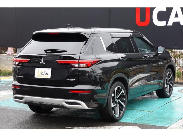 アウトランダーPHEV P モード切替式ツインモーター4WD フロアシフト パドルシ フト・パノラマサンルーフ・BOSEスピーカーシステム・マイパイロット・横滑り防止・車線逸脱防止・衝突被害軽減ブレーキ・誤発進抑制・後側方車両検知警報システム・LEDヘッドライト・バッテリー残存率91%(26枚目)