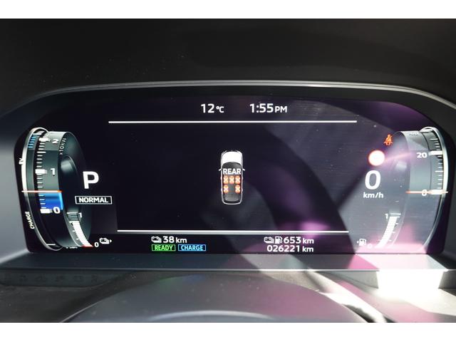 アウトランダーPHEV P モード切替式ツインモーター4WD フロアシフト パドルシ フト・パノラマサンルーフ・BOSEスピーカーシステム・マイパイロット・横滑り防止・車線逸脱防止・衝突被害軽減ブレーキ・誤発進抑制・後側方車両検知警報システム・LEDヘッドライト・バッテリー残存率91%(31枚目)