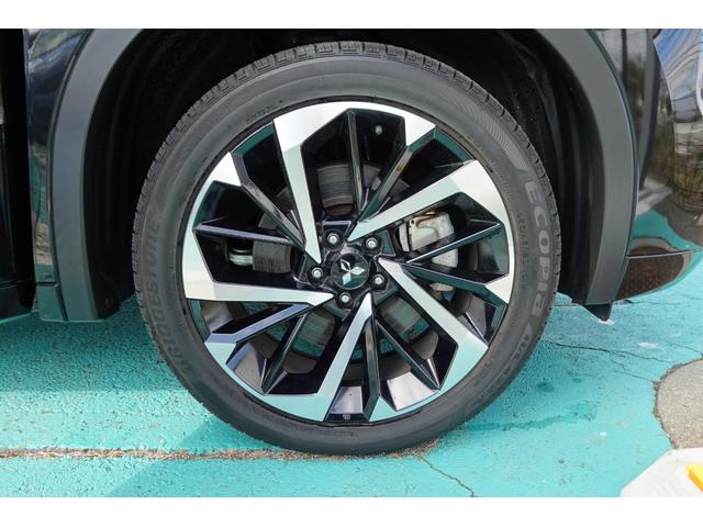 アウトランダーPHEV P モード切替式ツインモーター4WD フロアシフト パドルシ フト・パノラマサンルーフ・BOSEスピーカーシステム・マイパイロット・横滑り防止・車線逸脱防止・衝突被害軽減ブレーキ・誤発進抑制・後側方車両検知警報システム・LEDヘッドライト・バッテリー残存率91%(66枚目)