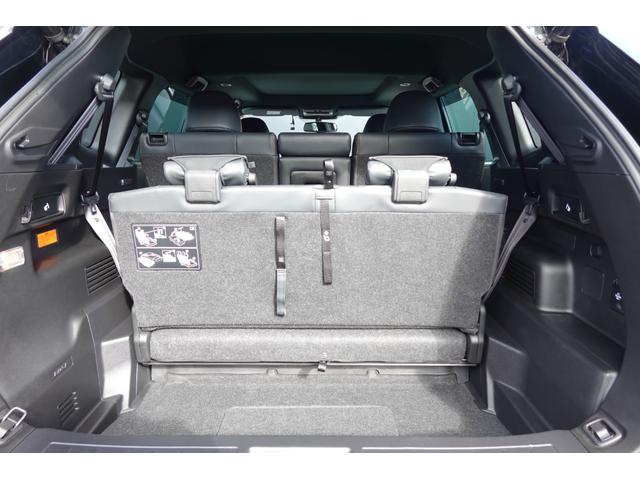 アウトランダーPHEV P モード切替式ツインモーター4WD フロアシフト パドルシ フト・パノラマサンルーフ・BOSEスピーカーシステム・マイパイロット・横滑り防止・車線逸脱防止・衝突被害軽減ブレーキ・誤発進抑制・後側方車両検知警報システム・LEDヘッドライト・バッテリー残存率91%(77枚目)