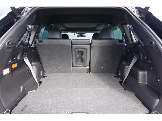 アウトランダーPHEV P モード切替式ツインモーター4WD フロアシフト パドルシ フト・パノラマサンルーフ・BOSEスピーカーシステム・マイパイロット・横滑り防止・車線逸脱防止・衝突被害軽減ブレーキ・誤発進抑制・後側方車両検知警報システム・LEDヘッドライト・バッテリー残存率91%(80枚目)