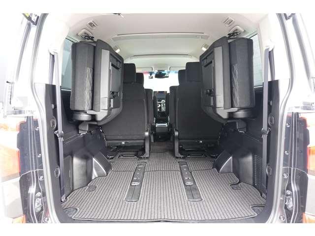 デリカD:5 G モード切替式4WD 8速ATインパネシフト MTモードパ ドルシフト・純正10.1オリジナルナビ・ 全方位カメラ・フロントサイドカメラ・リヤカメラ・アイドリングストップ・横滑り防止・衝突被害軽減ブレーキ・車線逸脱防止・寒冷地仕様・LEDヘッドライト・オートラ(13枚目)