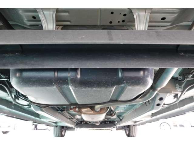 eKクロス G 2WDフロント駆動 CVTインパネシフト オートエアコン 純正2DINCDステレオ・全方位カメラ・フロントカメラ・サイドカメラ・バックカメラ・デジタルルームミラー・アイドリングストップ・横滑り防止・車線逸脱防止・誤発進抑制・LEDヘッドライト・ワンオーナー(18枚目)