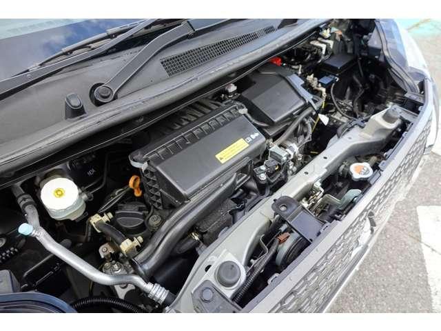 eKクロス G 2WDフロント駆動 CVTインパネシフト オートエアコン 純正2DINCDステレオ・全方位カメラ・フロントカメラ・サイドカメラ・バックカメラ・デジタルルームミラー・アイドリングストップ・横滑り防止・車線逸脱防止・誤発進抑制・LEDヘッドライト・ワンオーナー(19枚目)