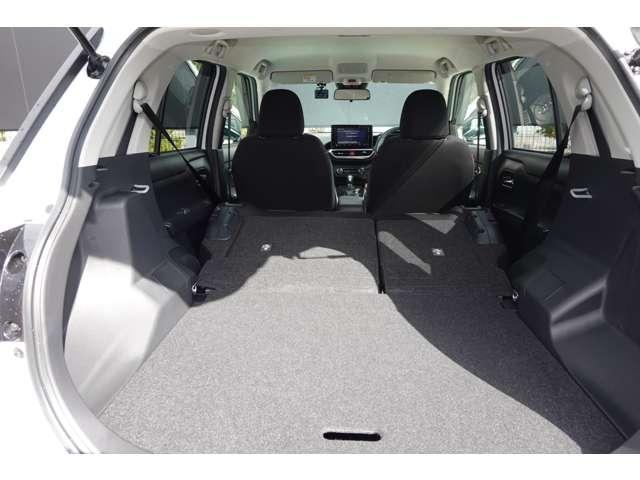 ライズ Z 2WDフロント駆動 CVTインパネシフト ターボチャージ ャー・9インチSDナビ・バックカメラ・レーダークルーズコントロール・アイドリングストップ・ABS・横滑り防止・車線逸脱防止・コーナーセンサー・誤発進抑制・LEDヘッドライト・フォグランプ・オートライト(8枚目)