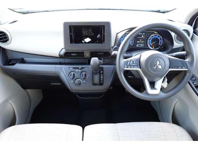 eKワゴン M 2WDフロント駆動 CVTインパネシフト エアコン パワ ステアリング・パワーウインド・アイドリングストップ・ABS・横滑り防止・衝突被害軽減ブレーキ・車線逸脱警報・前後誤発進抑制・ハロゲンヘッドライト・オートハイビーム・ワンオーナー・オーディオナビレス(9枚目)