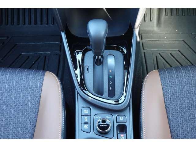 ヤリスクロス ハイブリッドZ アドベンチャー 純正8インチナビ 衝突被害軽減(14枚目)