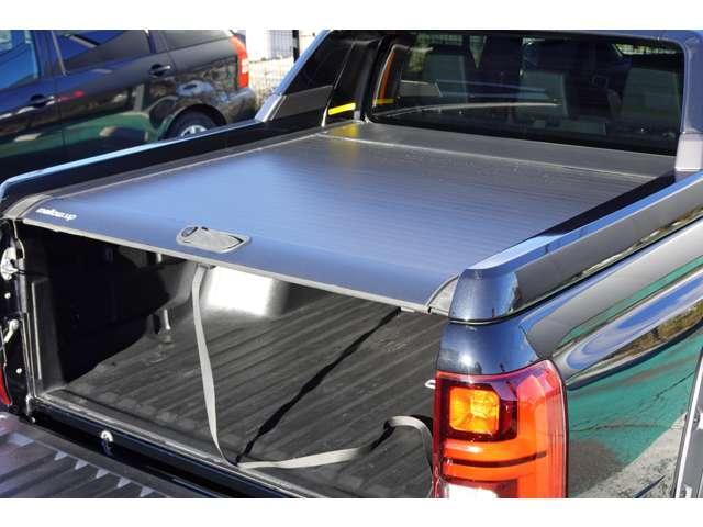 トライトン ＧＳＲ　純正９型ナビ　リヤデフロック（8枚目）