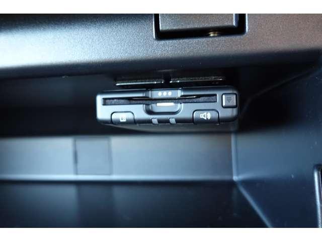 トライトン ＧＳＲ　純正９型ナビ　リヤデフロック（15枚目）