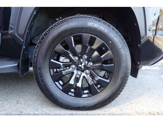 トライトン ＧＳＲ　純正９型ナビ　リヤデフロック（20枚目）